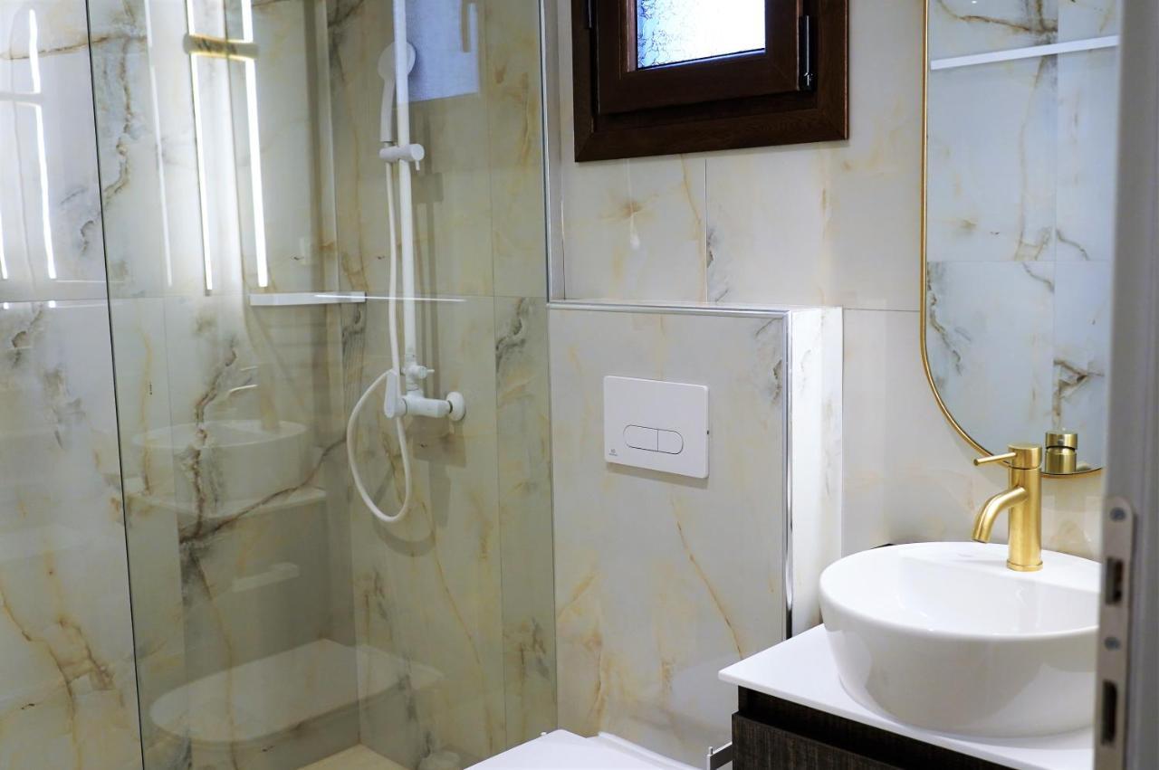 Pagiatakis Suites Парга Экстерьер фото